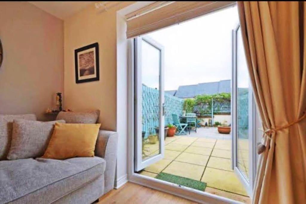 Holiday home Sunny Family 4-sleeper Near Newquays Beaches *