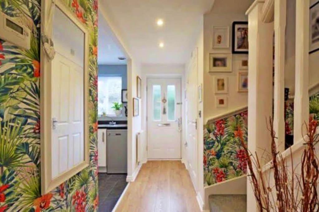 Casa de Férias Sunny Family 4-sleeper Near Newquays Beaches New Quay